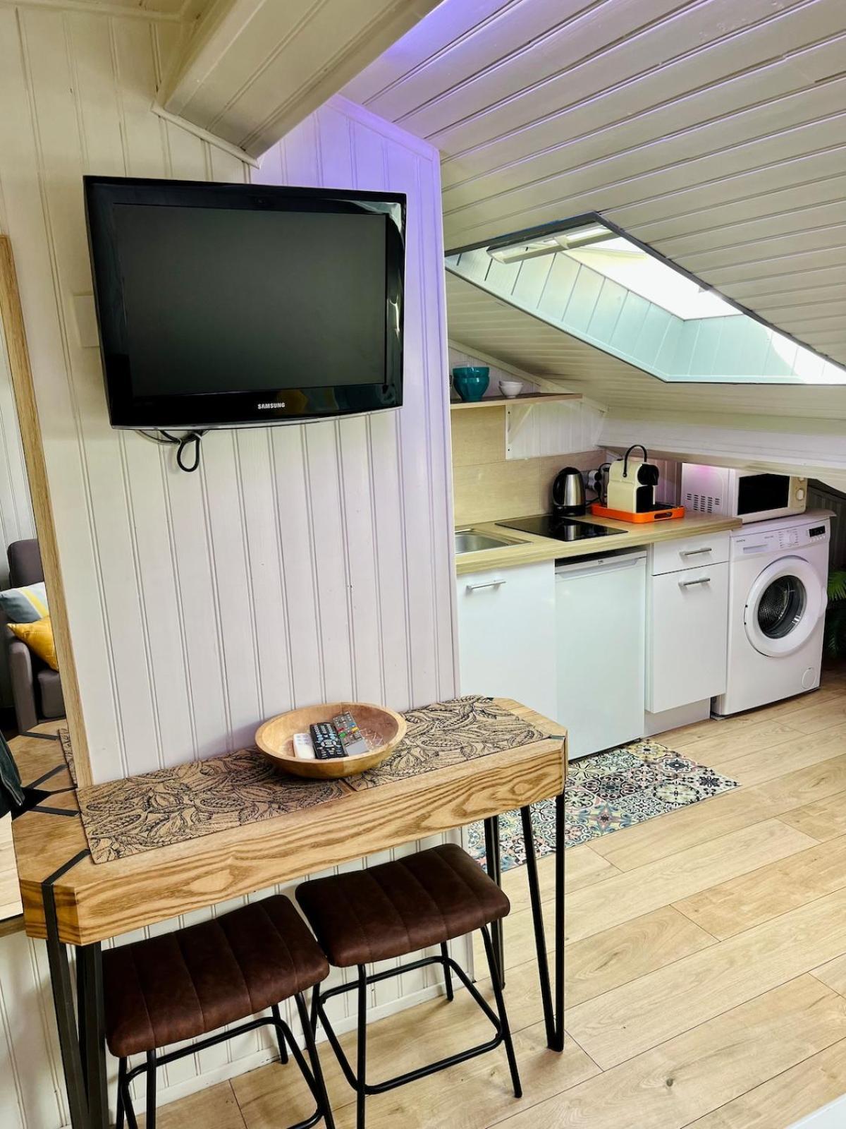 Charmand Mansarde Dans Le Centre De Appartement *